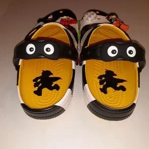 (New) Adult McDonald\'s X Crocs Hamburglar Clogs (M9/W11) (M10/W12) McDonald main image 3